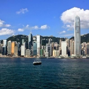 香港房价达家庭年收入12.6倍 全球大都市最难承受