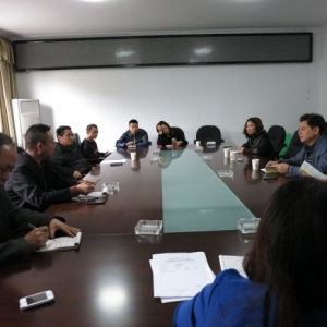 四川省宜宾市、县司法局走访人大代表建议人共商基层法治建设