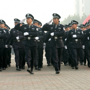 公安改革方案：落实警察待遇高于地方略低于军队