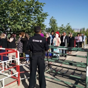 新疆喀什教育矫治局（戒毒所）警戒队进一步加强戒毒学员探访日的安全保卫工作