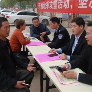 河南省睢县人民法院双节假期送法到乡镇